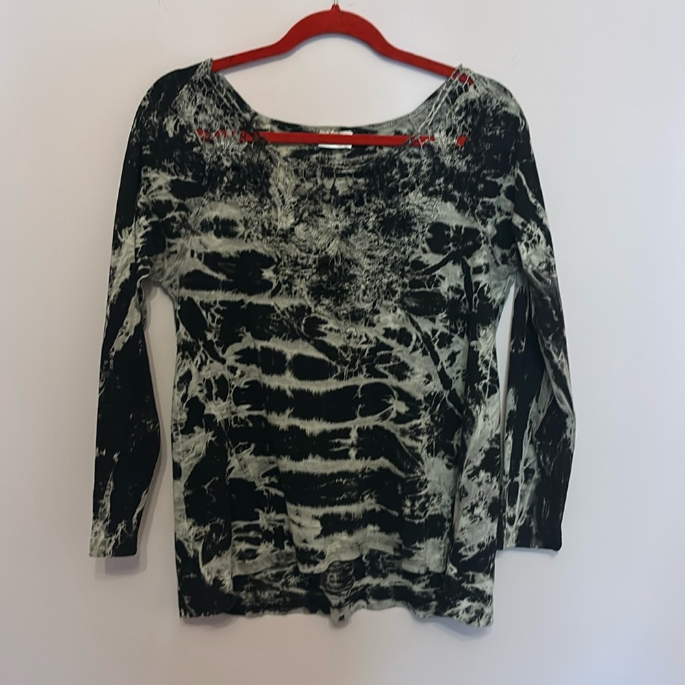 180 Women’s t- shirt with long sleeves